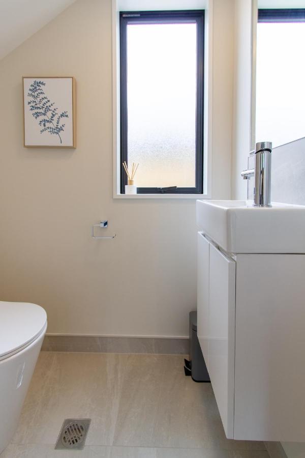 3 Bed 2.5 Bath Riccarton W/Games Room Christchurch Exterior photo